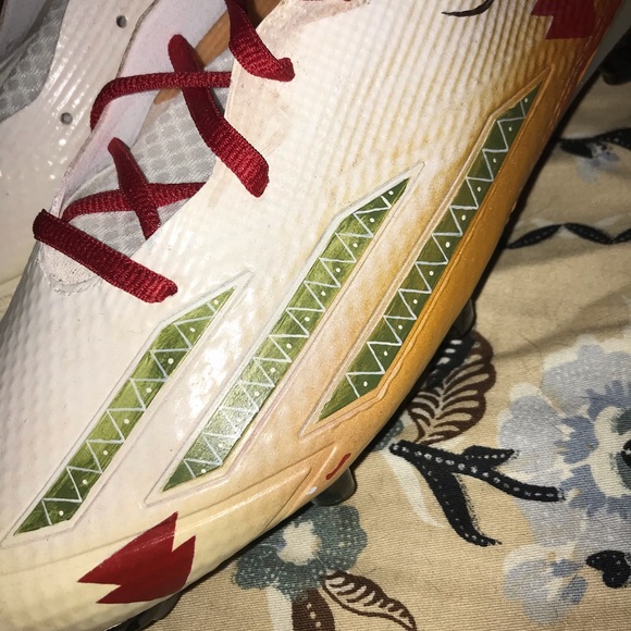 Custom cleats by Adidas hand painted brand new size men’s 12 never been used - Picture 4 of 10